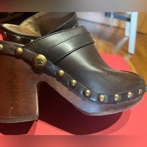 Chanel Brown Clogs size 37